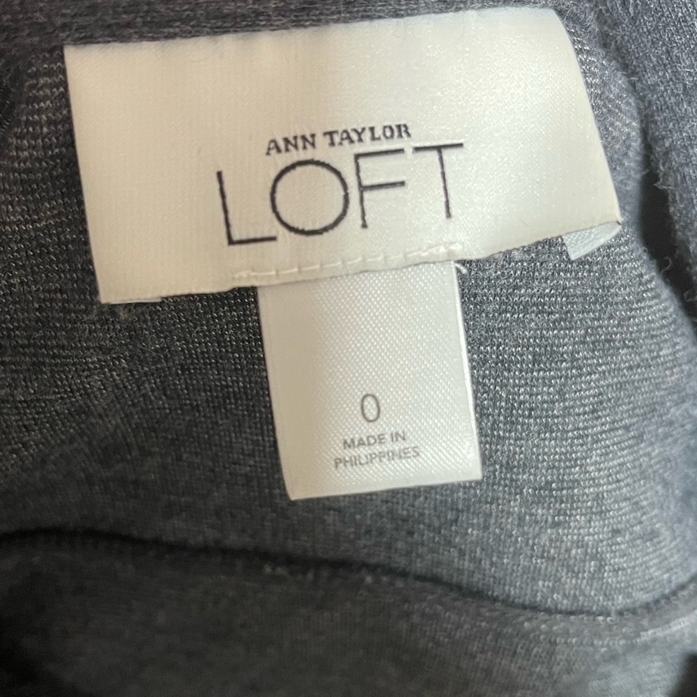 Ann Taylor LOFT military style dark gray faux wrap dress women’s size 0 - Picture 15 of 16
